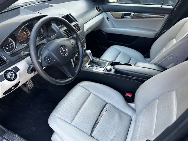 Mercedes-Benz C300 2010 photo 5