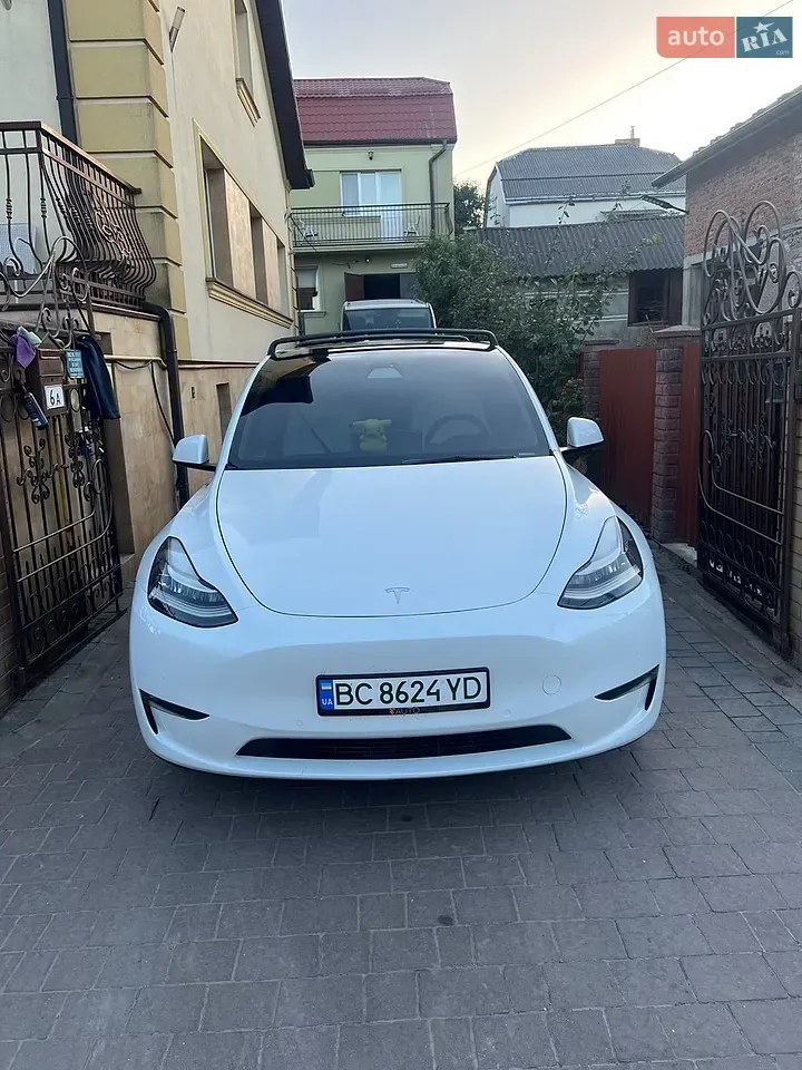 Tesla Model Y