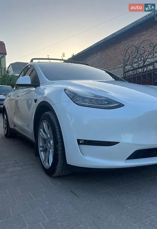 Tesla Model Y 2021 photo 5