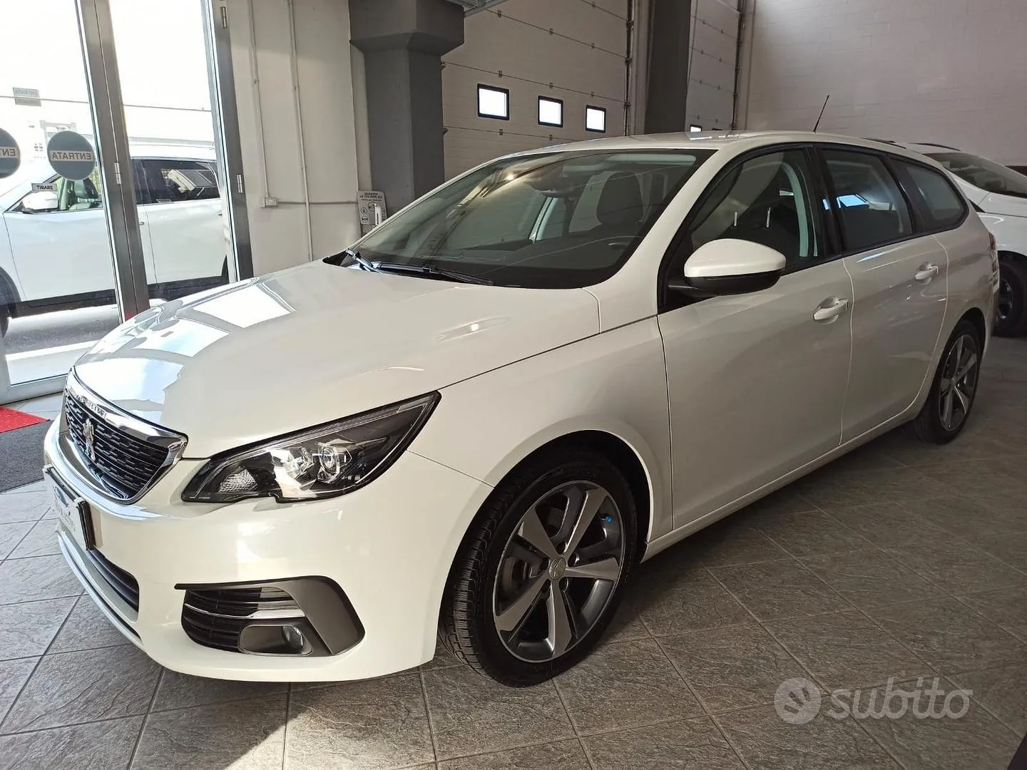 Peugeot 308 2018 photo 2