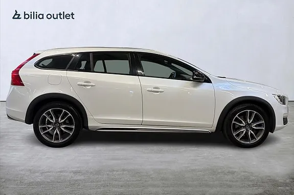 Volvo V60 Cross Country 2017 photo 5