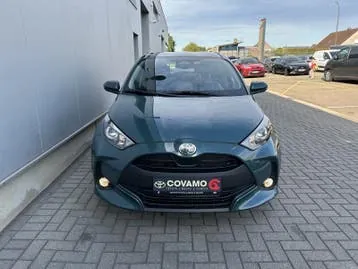 Toyota Yaris 2025 photo 2