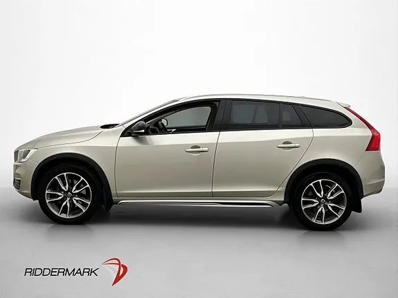 Volvo V60 Cross Country 2017 photo 4