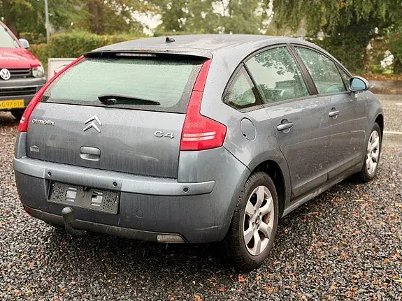 Citroen C4 2005 photo 3