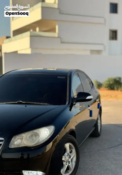 Hyundai Avante 2010 photo 2
