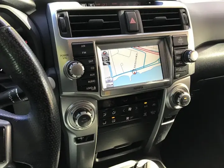 Toyota 4Runner 2013 photo 4
