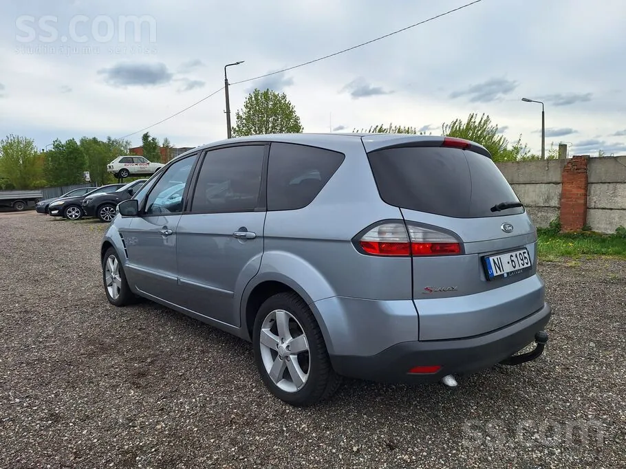 Ford S-Max 2010 photo 5