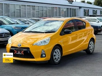 Toyota Aqua 2013 photo 4