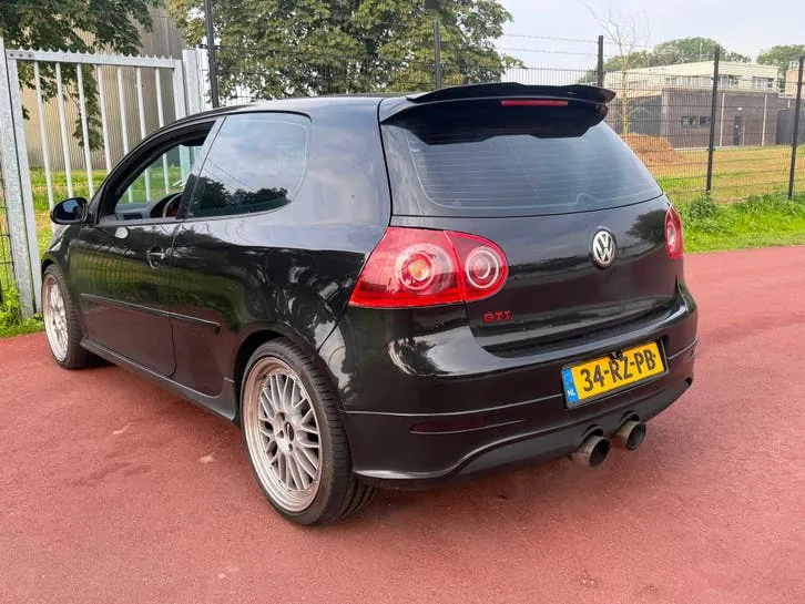 Volkswagen Golf 2005 photo 3