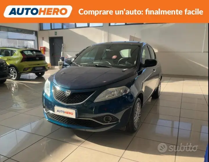 Lancia Ypsilon