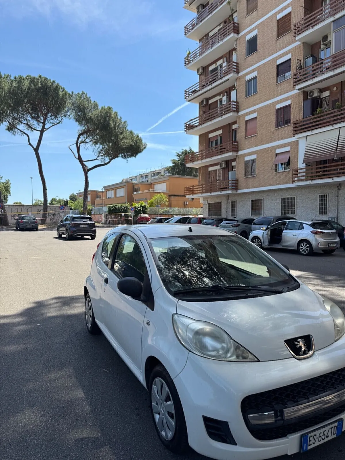Peugeot 107 2013 photo 2