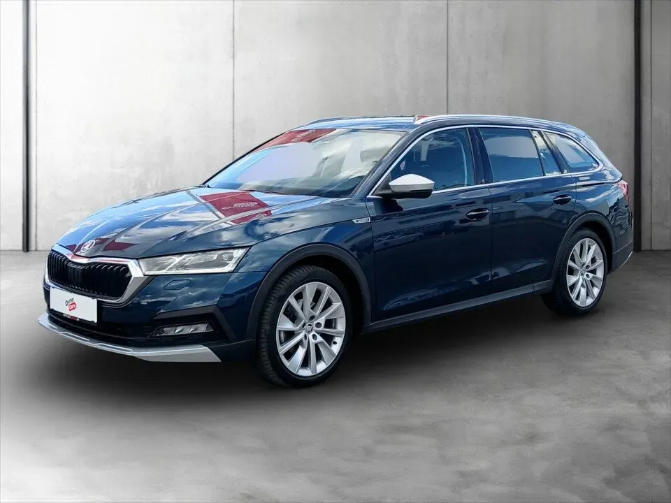 Skoda Octavia 2023 photo 2