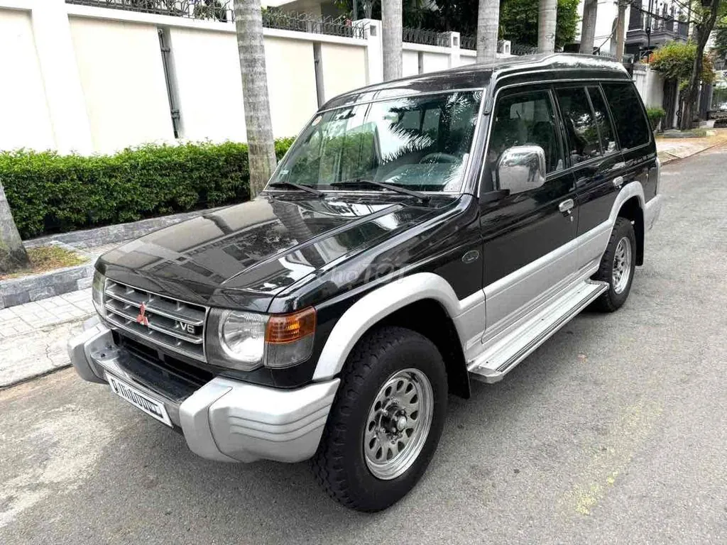 Mitsubishi Pajero 2006 photo 2
