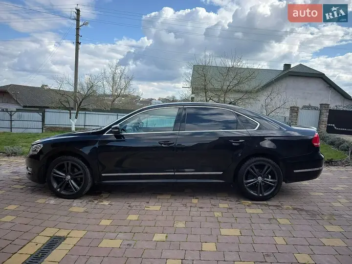 Volkswagen Passat 2013 photo 4