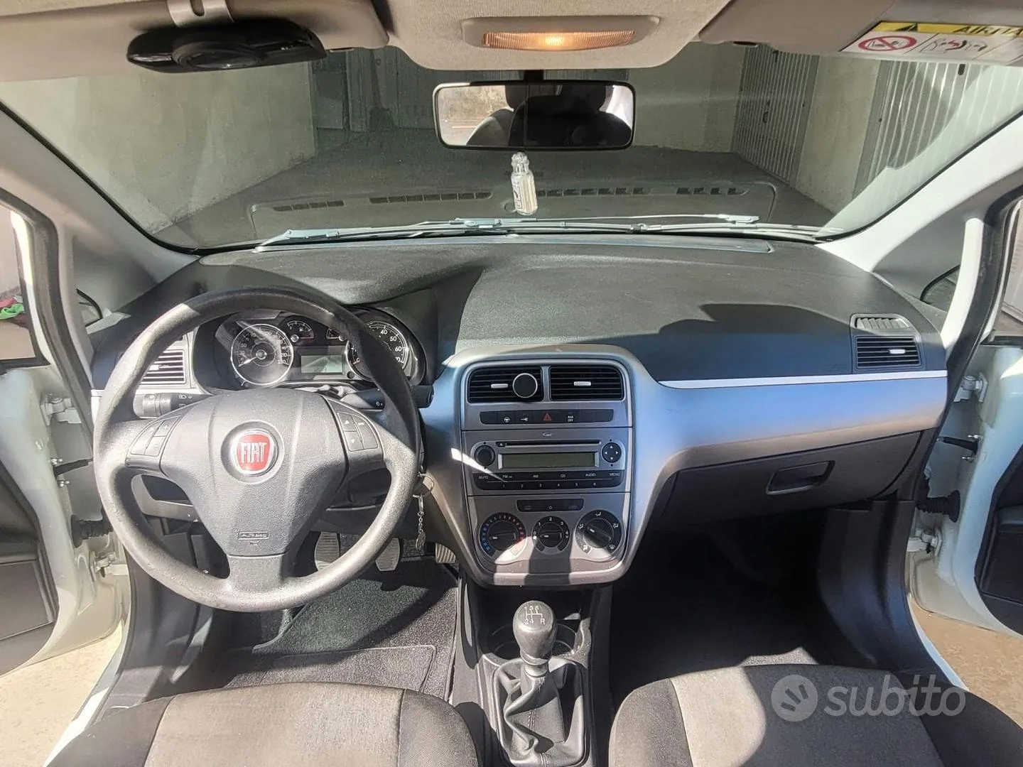 Fiat Punto 2014 photo 4