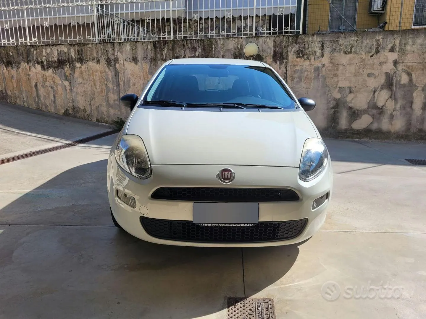 Fiat Punto 2014 photo 2