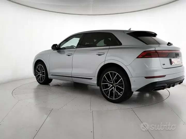 Audi Q8 2025 photo 4
