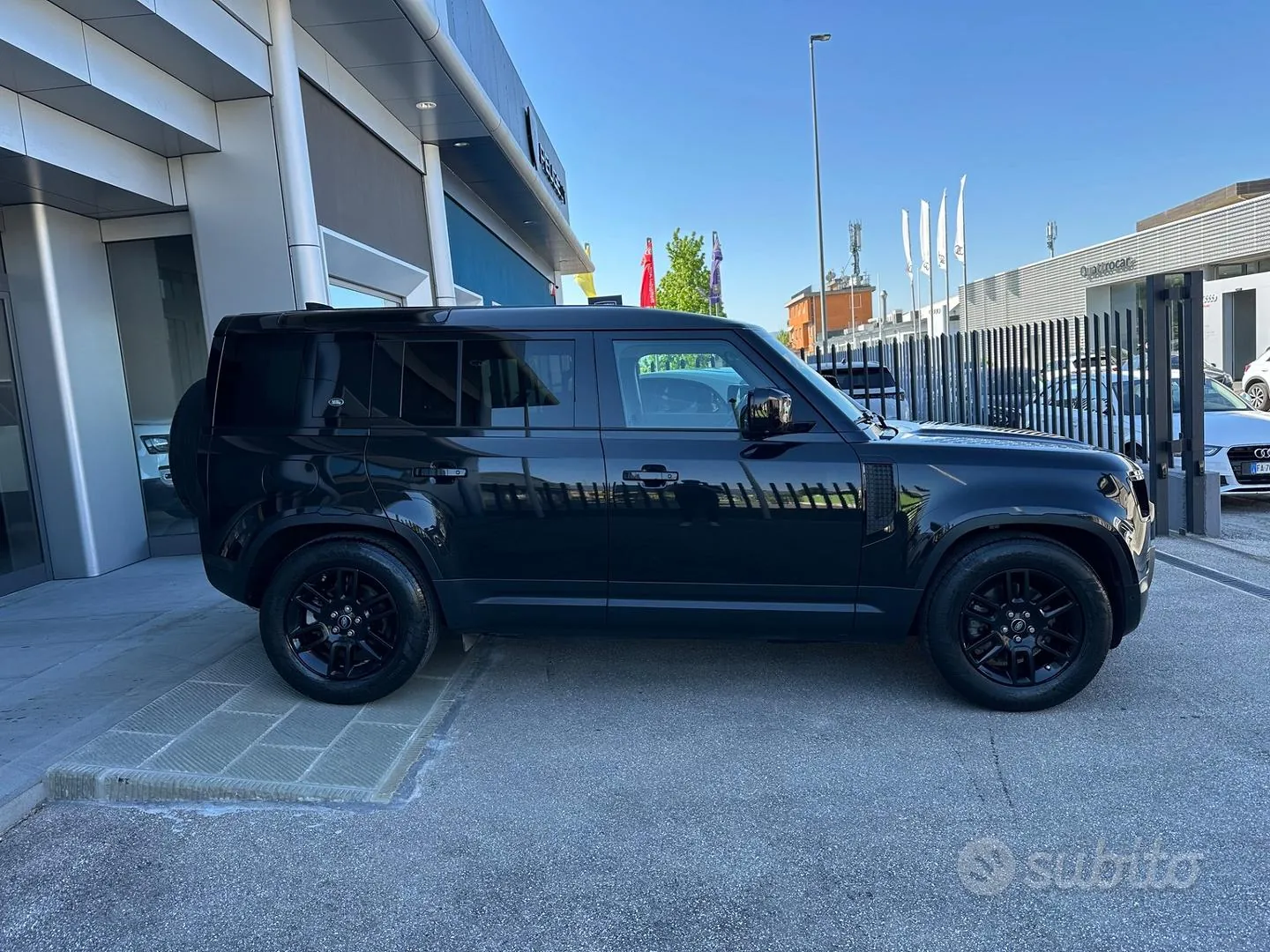 Land Rover Defender 2021 photo 4