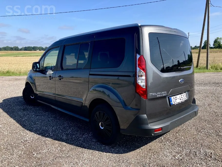 Ford Grand Tourneo Connect 2015 photo 5