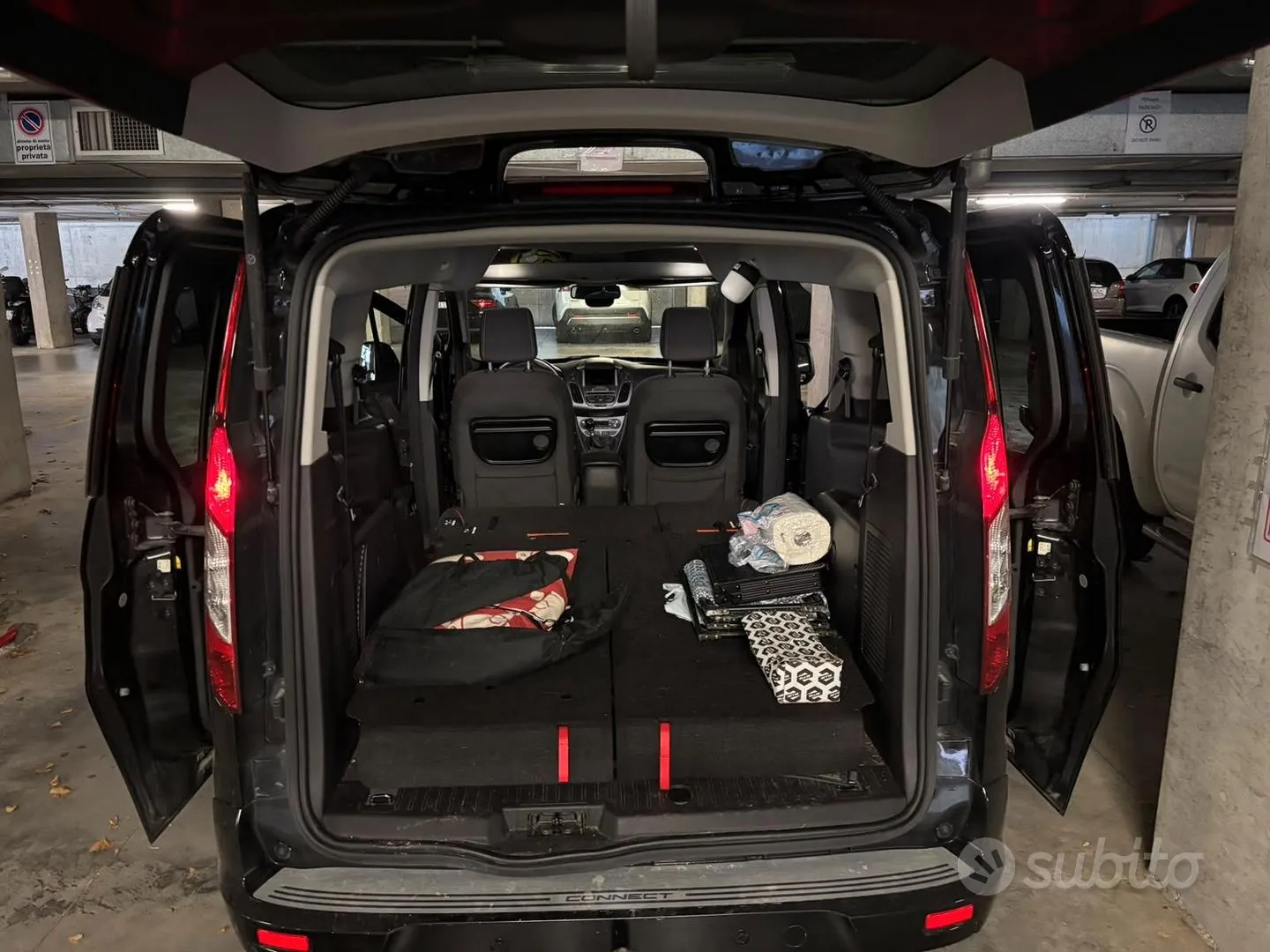 Ford Tourneo Connect 2016 photo 2