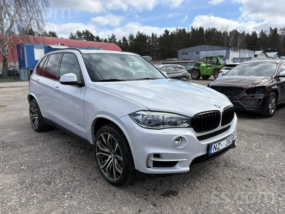 BMW X5 2016 photo 2