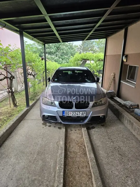 BMW 320D 2010 photo 3