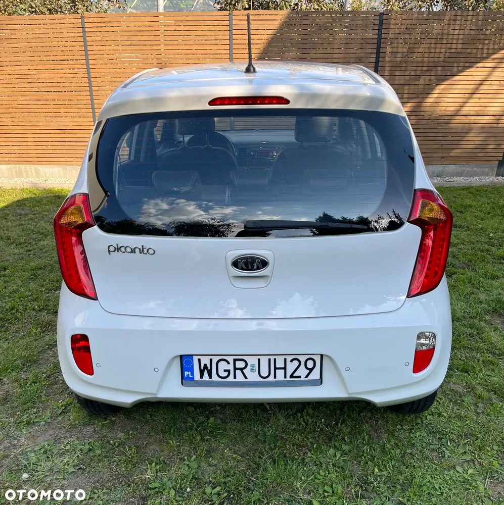 Kia Picanto 2011 photo 5