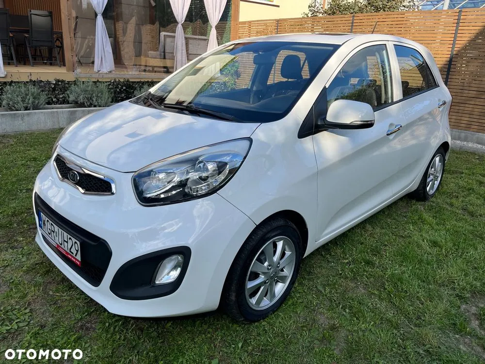 Kia Picanto 2011 photo 2