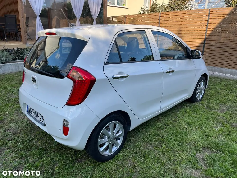 Kia Picanto 2011 photo 4