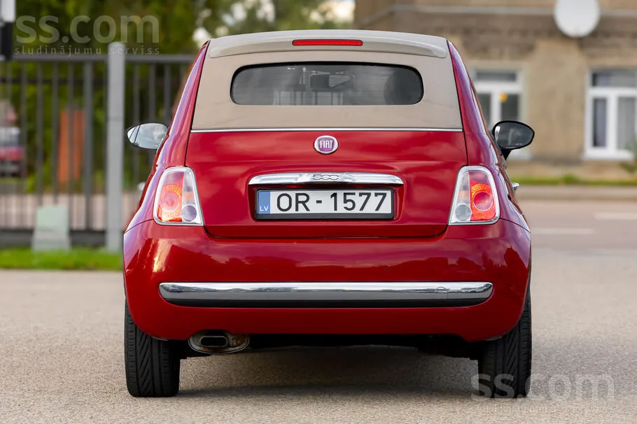 Fiat 500 Cabrio 2009 photo 3
