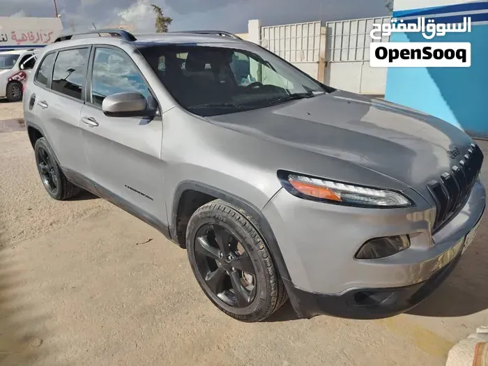 Jeep Cherokee 2018 photo 2