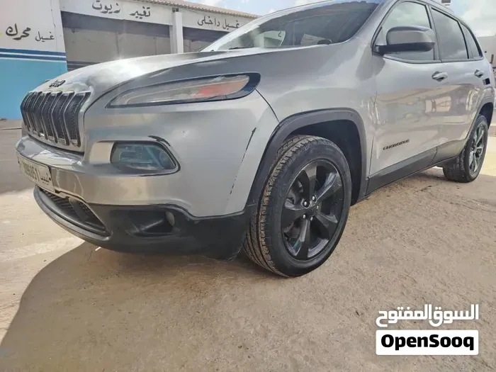 Jeep Cherokee 2018 photo 3