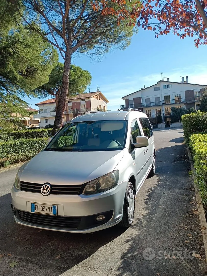 Volkswagen Caddy 2011 photo 2