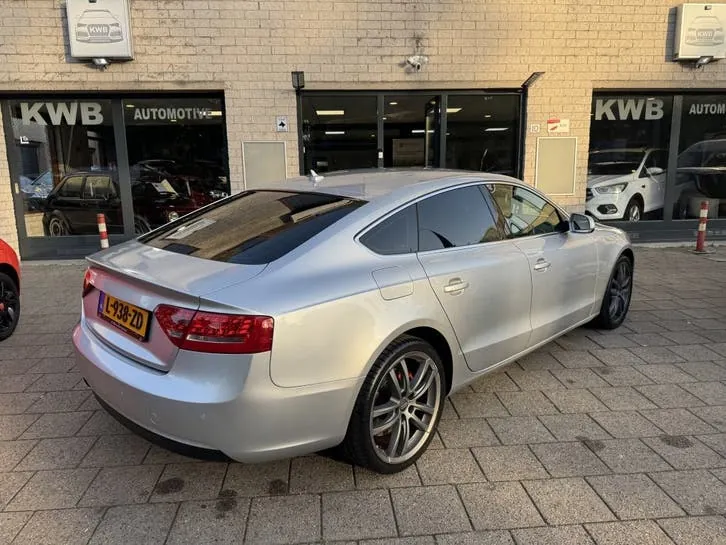 Audi A5 2010 photo 3