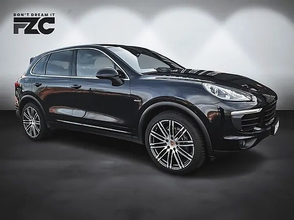 Porsche Cayenne 2016 photo 2