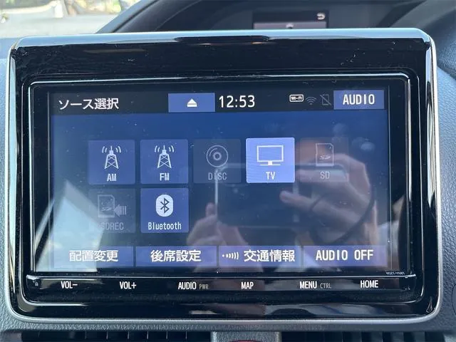 Toyota Noah 2018 photo 5