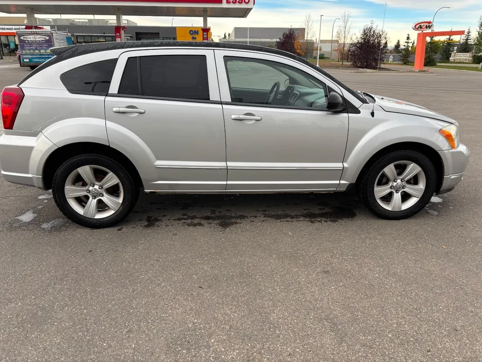 Dodge Caliber 2011 photo 3