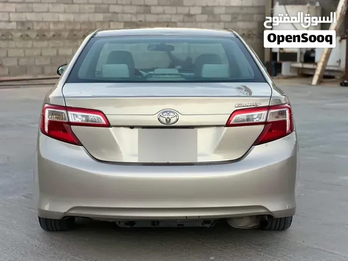Toyota Camry 2014 photo 2