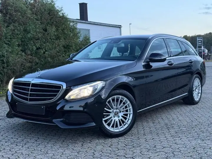 Mercedes-Benz C180