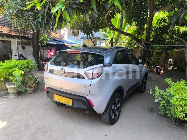Tata Nexon 2018 photo 2