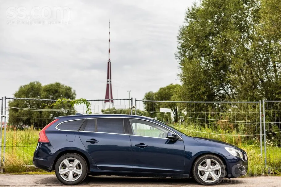 Volvo V60 2011 photo 5