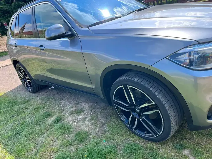 BMW X5 2018 photo 2
