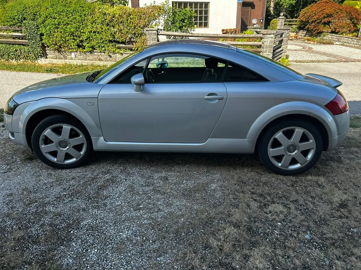 Audi Tt 1999 photo 3