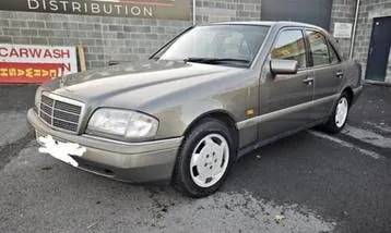 Mercedes-Benz C250