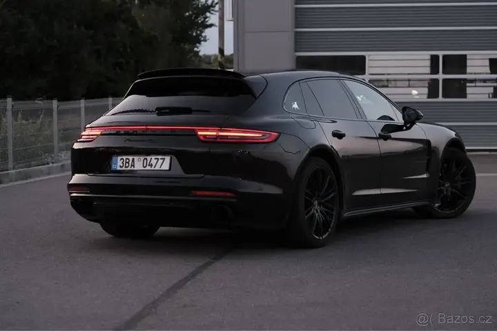 Porsche Panamera 2018 photo 3