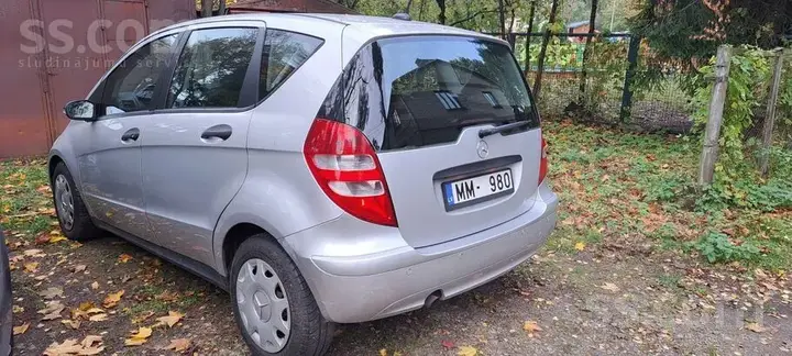 Mercedes-Benz A150 2005 photo 2