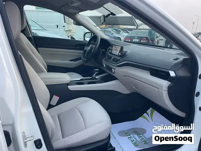 Nissan Altima 2023 photo 4