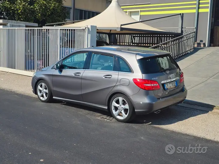 Mercedes-Benz B 2014 photo 4