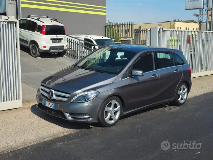Mercedes-Benz B 2014 photo 3