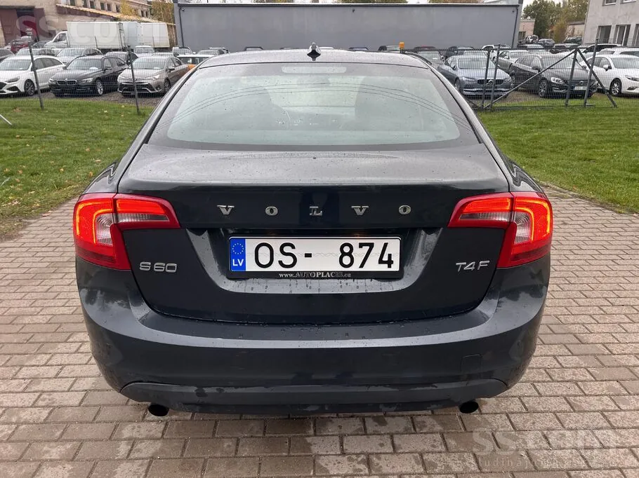 Volvo S60 2011 photo 5
